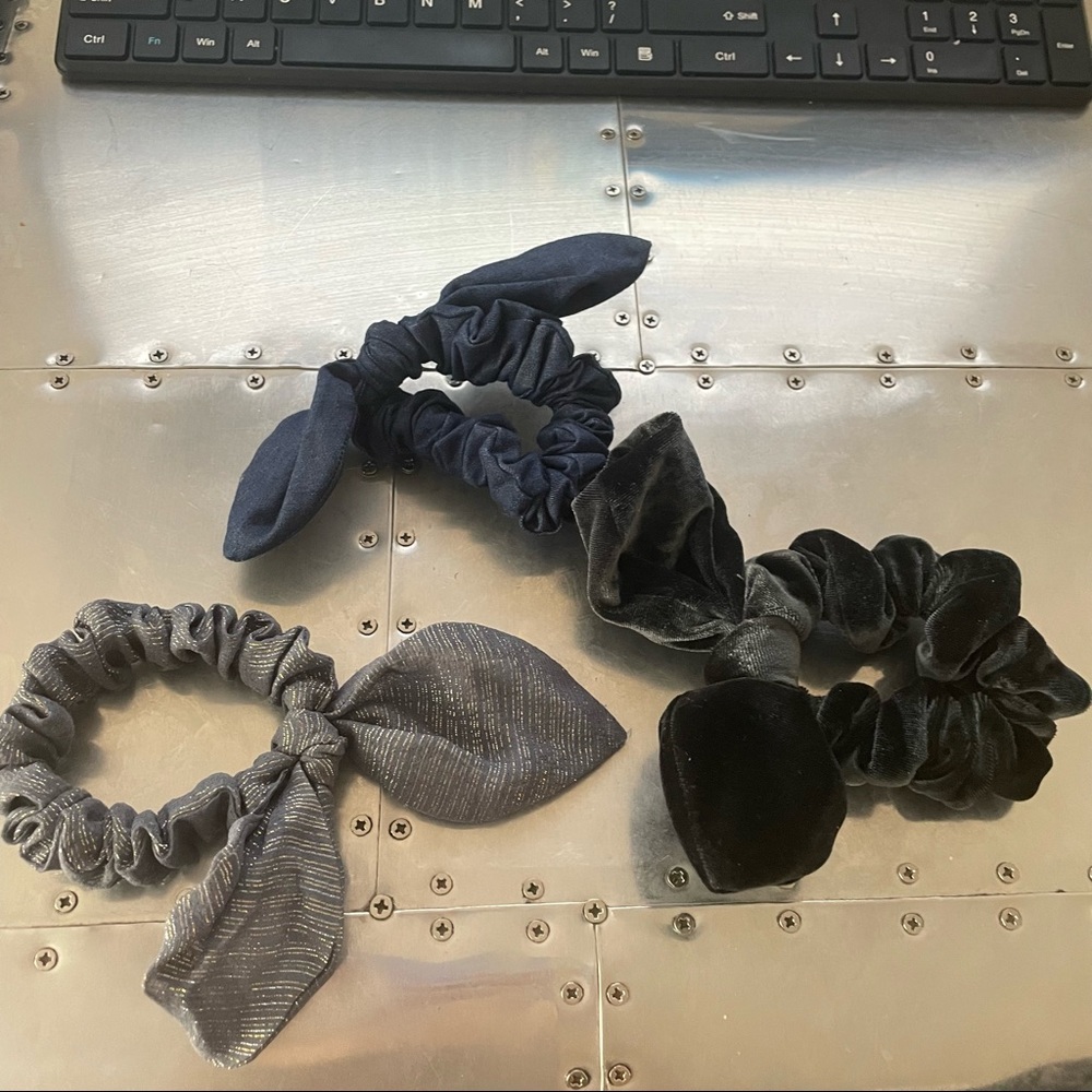 Rena Scrunchie Set - Picture 4 of 5